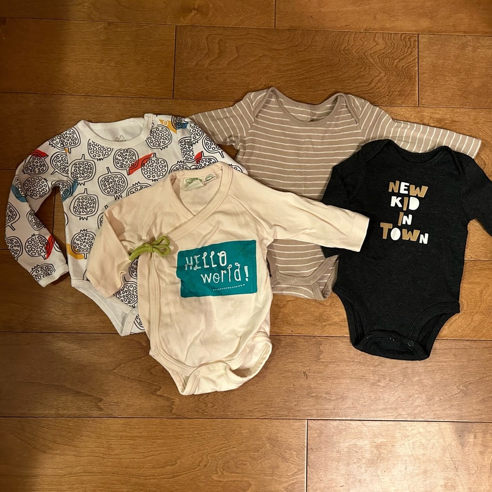 Lot of 4 long sleeve onesies size 3 months ish